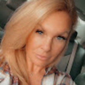 Meet your Posher, Reina m.